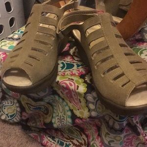 Skechers peep toe wedges